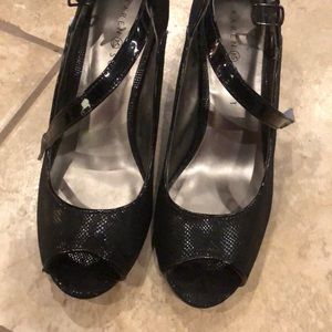 Black heels open toe